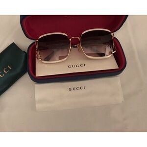 Gucci Ivory Frames / Sunglasses